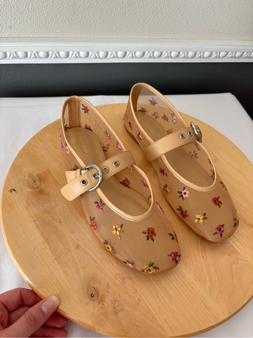 Reformation Bethany Tan Floral Mesh Mary Jane Flats Size 8 - Picture 4 of 9